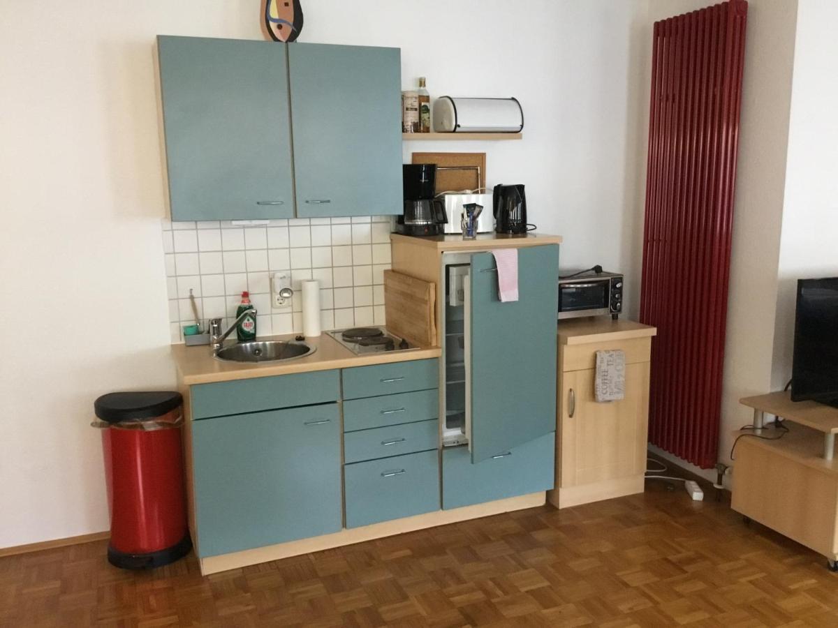 Apartmenthaus Zentrum Komfort Apartments Mit Minikuchen Verschiedener Grossen Kassel Esterno foto