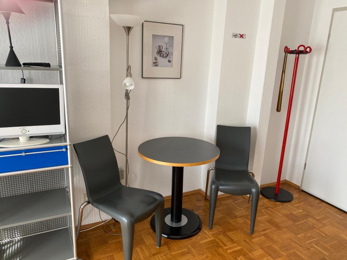 Apartmenthaus Zentrum Komfort Apartments Mit Minikuchen Verschiedener Grossen Kassel Esterno foto
