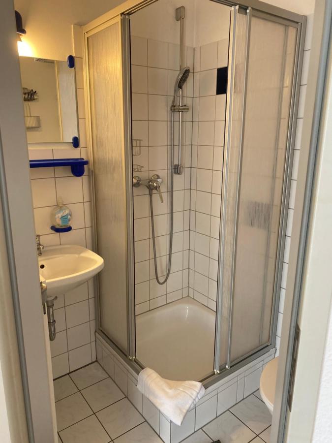 Apartmenthaus Zentrum Komfort Apartments Mit Minikuchen Verschiedener Grossen Kassel Esterno foto