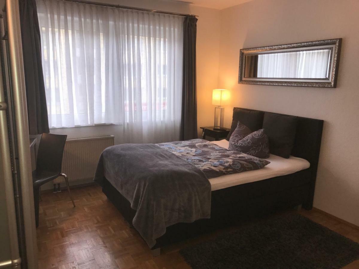 Apartmenthaus Zentrum Komfort Apartments Mit Minikuchen Verschiedener Grossen Kassel Esterno foto