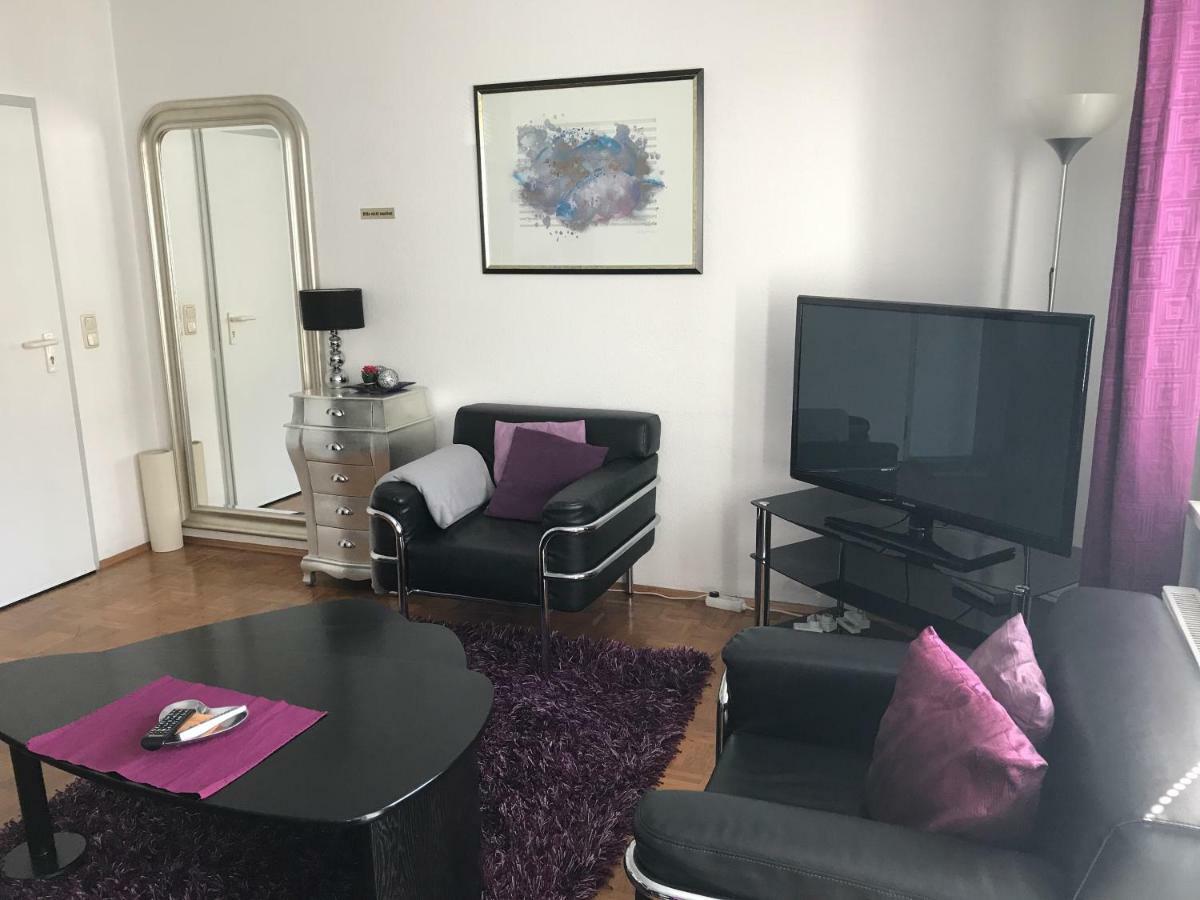 Apartmenthaus Zentrum Komfort Apartments Mit Minikuchen Verschiedener Grossen Kassel Esterno foto