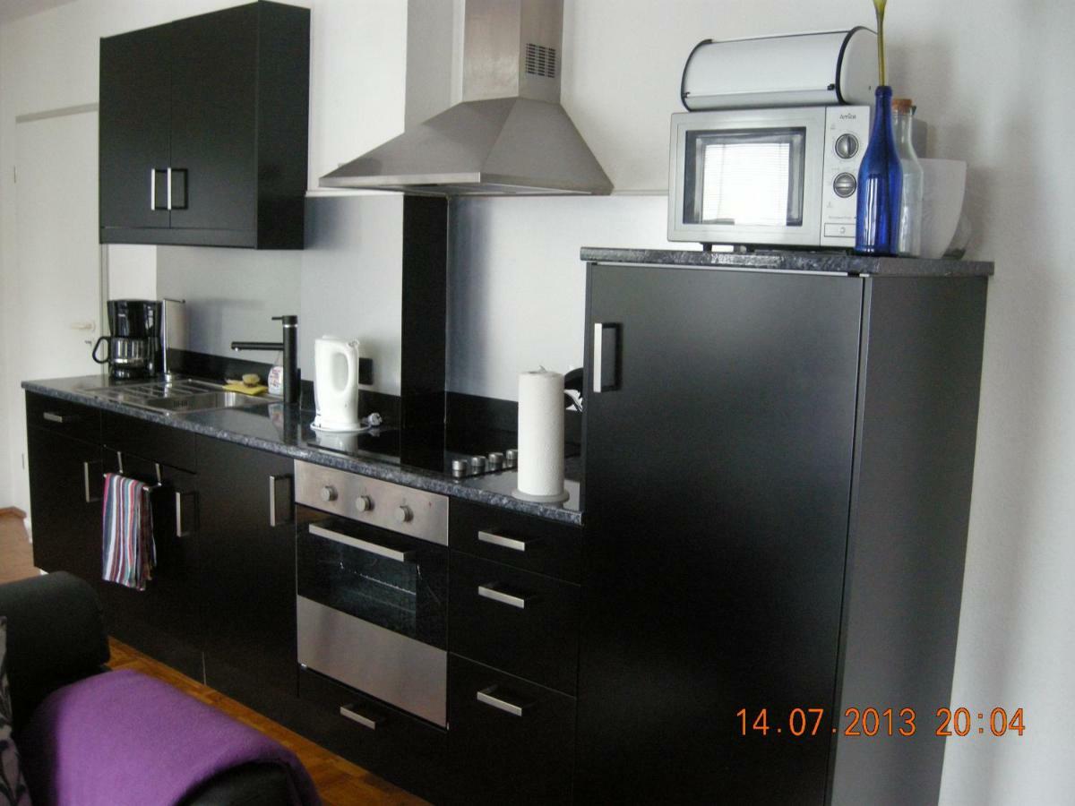 Apartmenthaus Zentrum Komfort Apartments Mit Minikuchen Verschiedener Grossen Kassel Esterno foto
